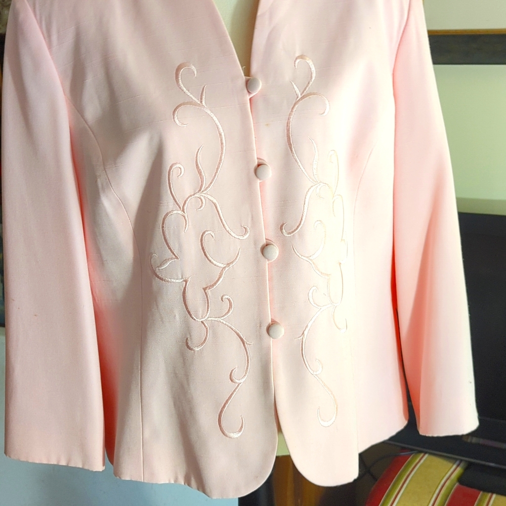 Diane Roberts women's light pink jacket. Size 18 w.